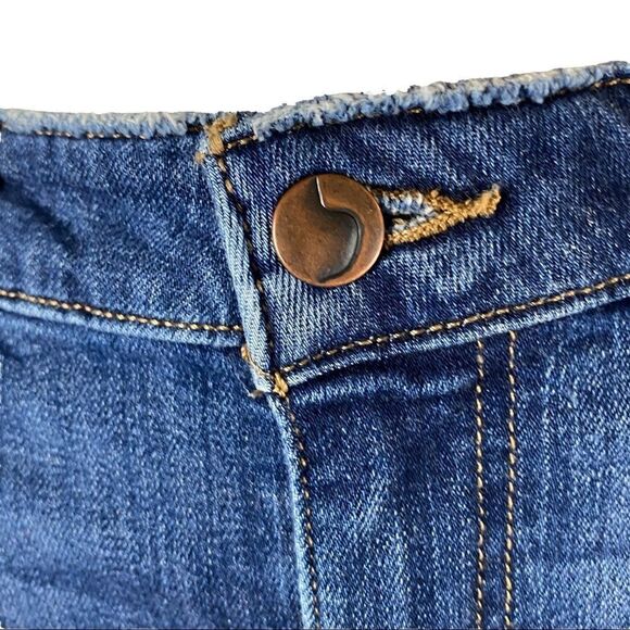 LIKE NEW- Joe’s Jeans size 30 , Vivian wash - Picture 4 of 9